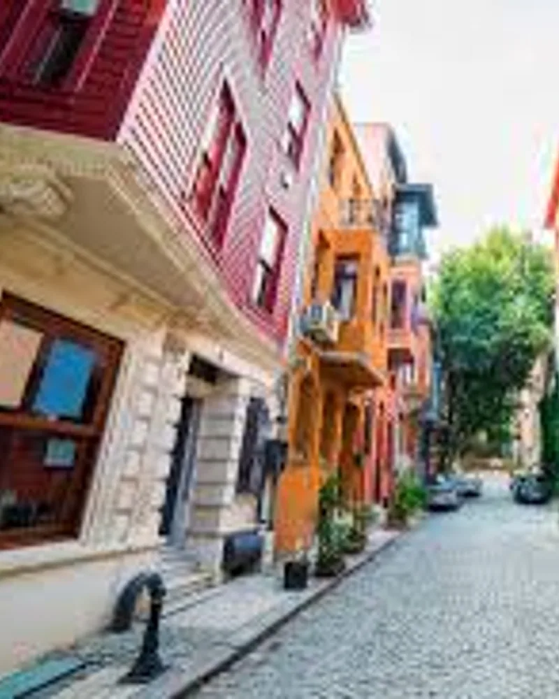 Kuzguncuk Neighborhood Walk